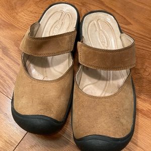 Keens Women’s Saratoga Comfort Slip On Clog